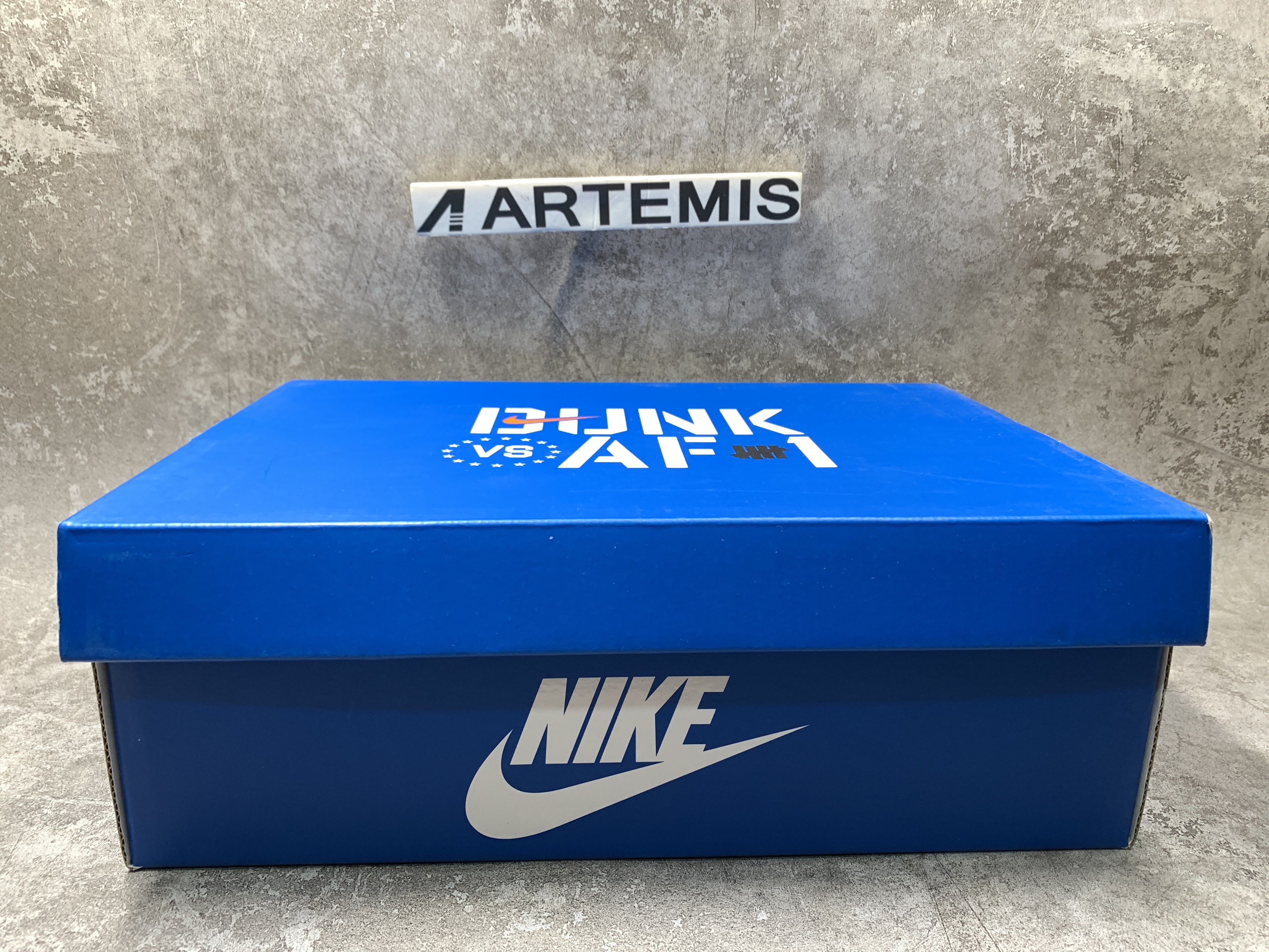 Nike Dunk Low SP UNDEFEATED Canteen Dunk vs. AF1 Pack