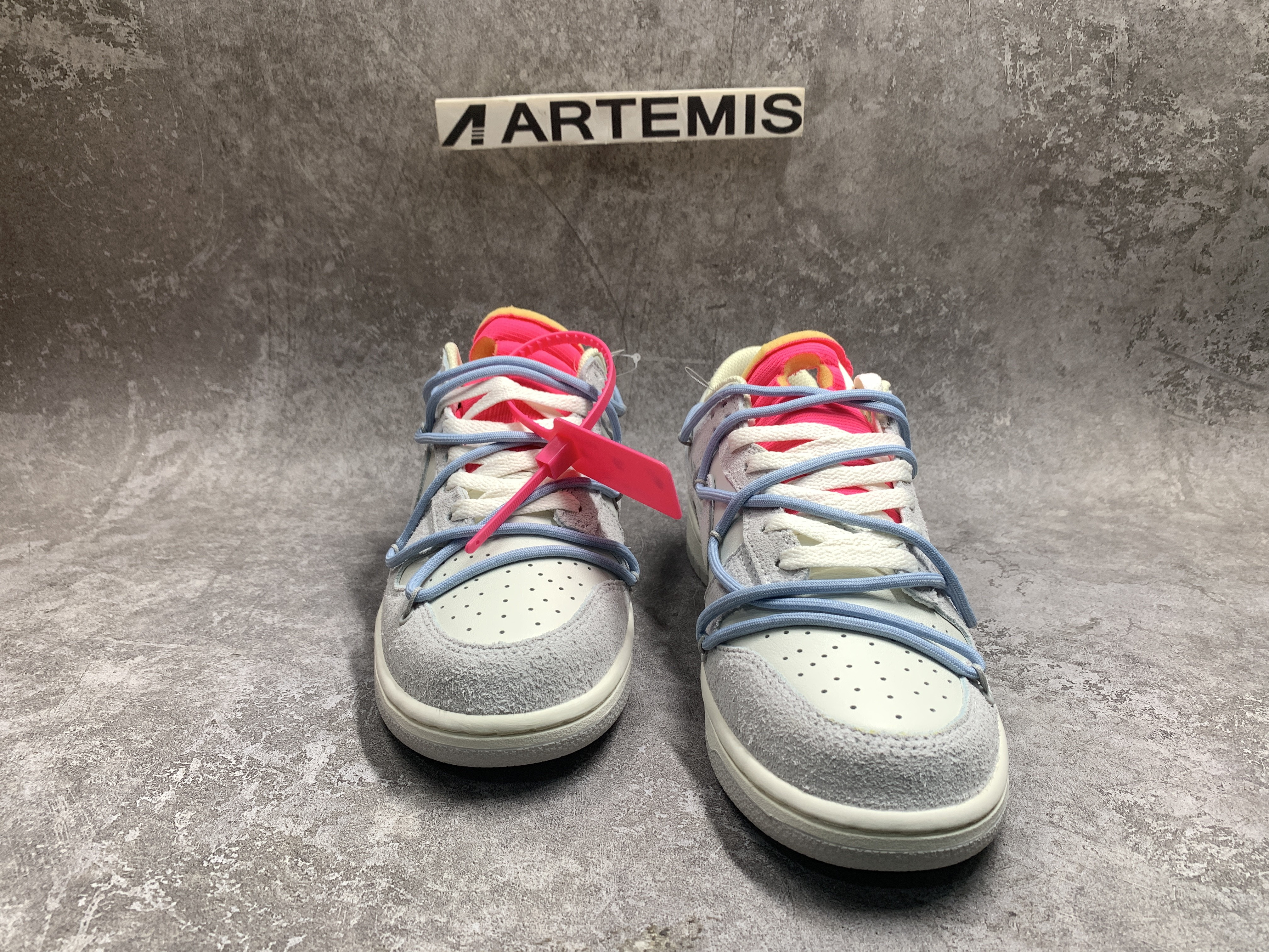 Off-White x Dunk Low Lot 38 of 50