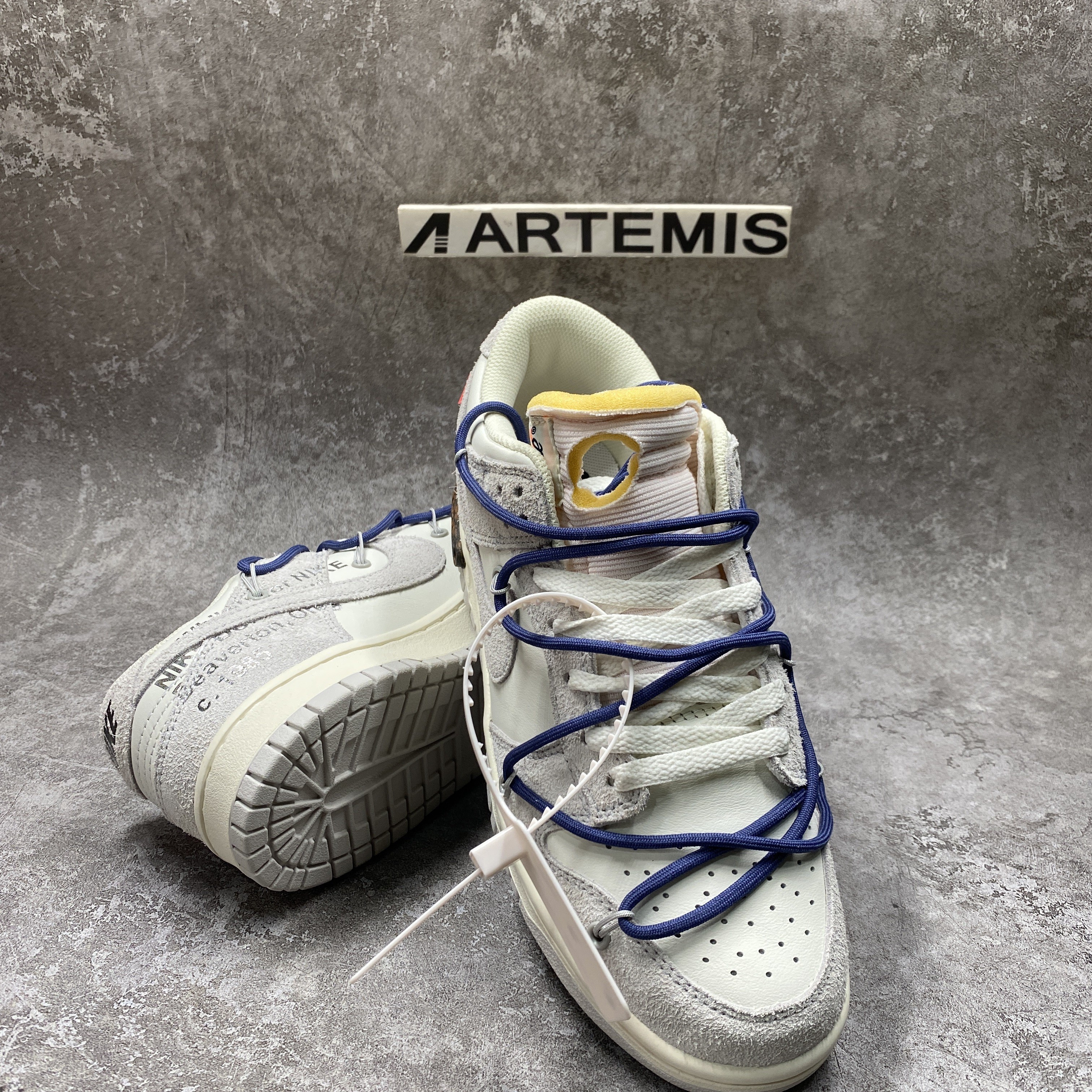 Nike Dunk Low Off-White Lot 18