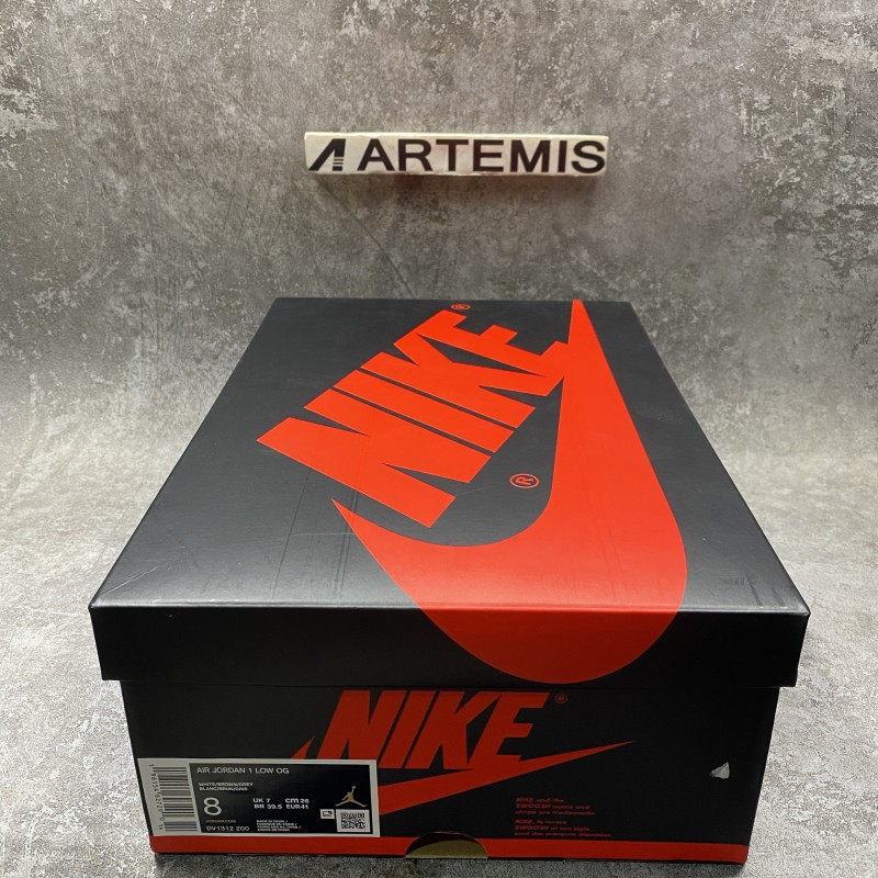 Air Jordan 1 Retro Low OG Year Of The Rabbit