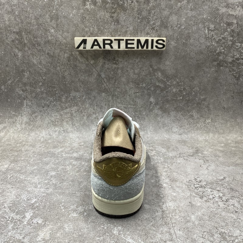 Air Jordan 1 Retro Low OG Year Of The Rabbit