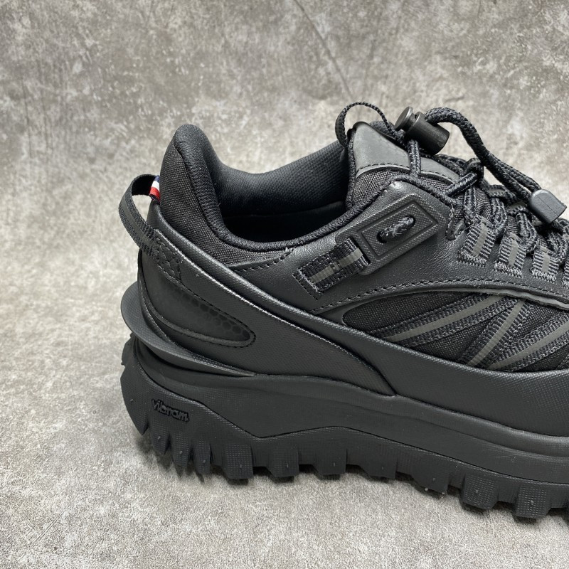 Moncler Trailgrip Gore-Tex Black