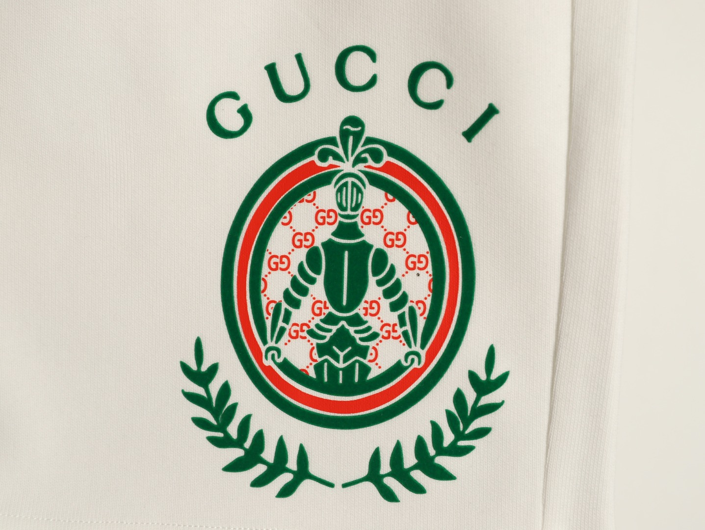 G*u*i 26ss shorts