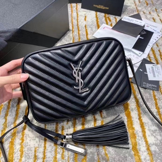 Y*L LOU Camera bag in quilted leather