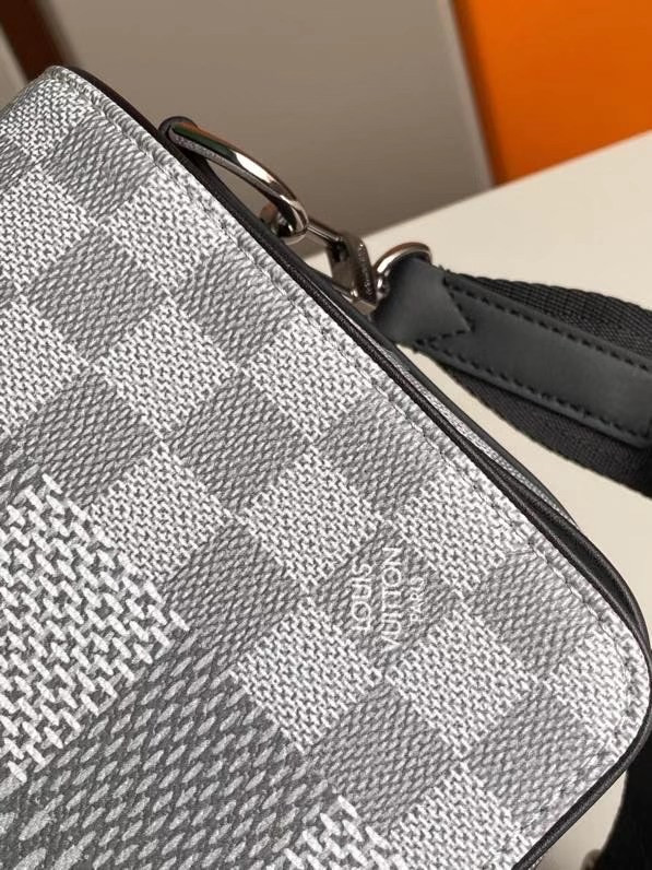 LV STUDIO MESSENGER N50014