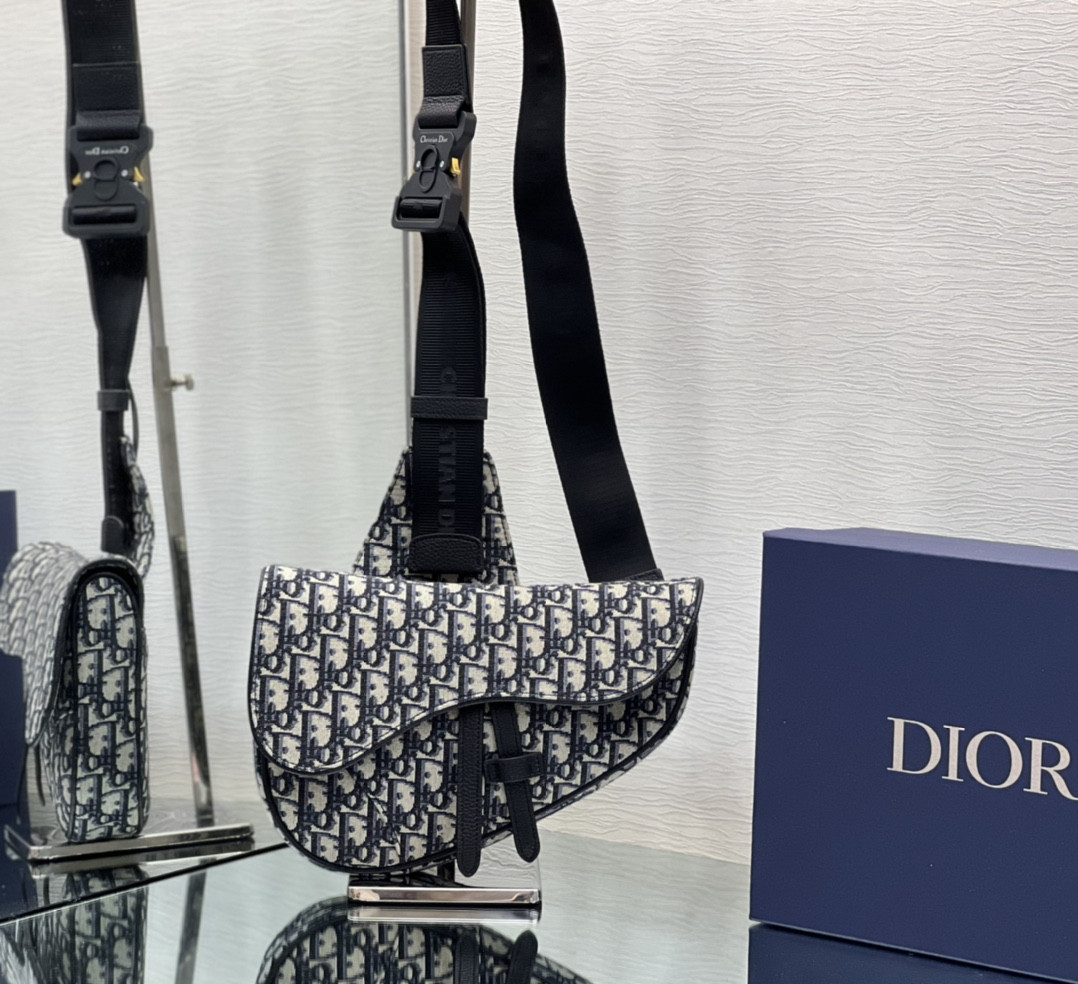 D*0r Saddle Bag Beige and Black D*0r Oblique Jacquard 26 x 19 x 4.5 CM