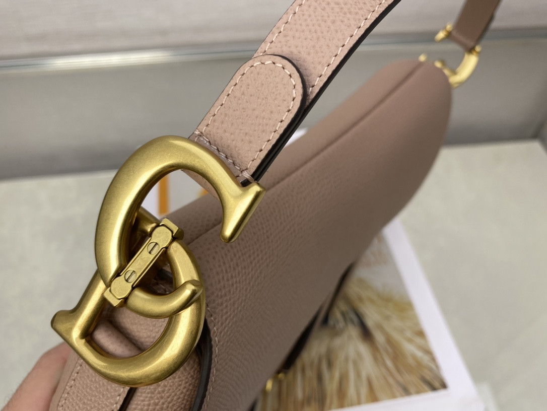 D*0r Saddle Bag Warm Taupe Grained Calfskin 25.5x20x6.5cm