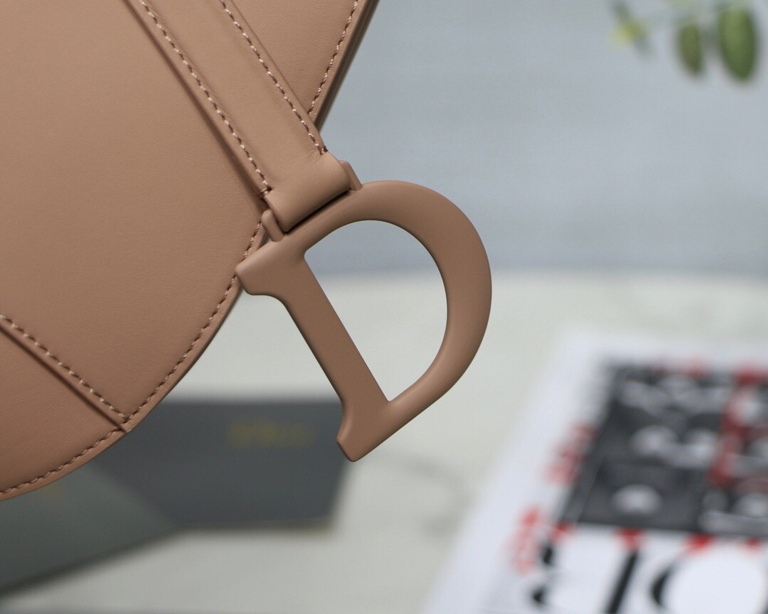 D*0r Saddle Bag Antique Pink Smooth Calfskin 25.5x20x6.5cm