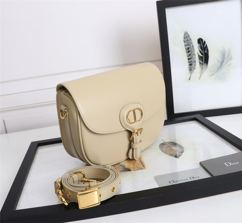 MEDIUM D*0r BOBBY BAG Beige Box Calfskin