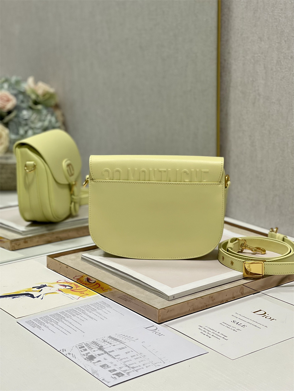 MEDIUM D*0r BOBBY BAG Light Green Box Calfskin