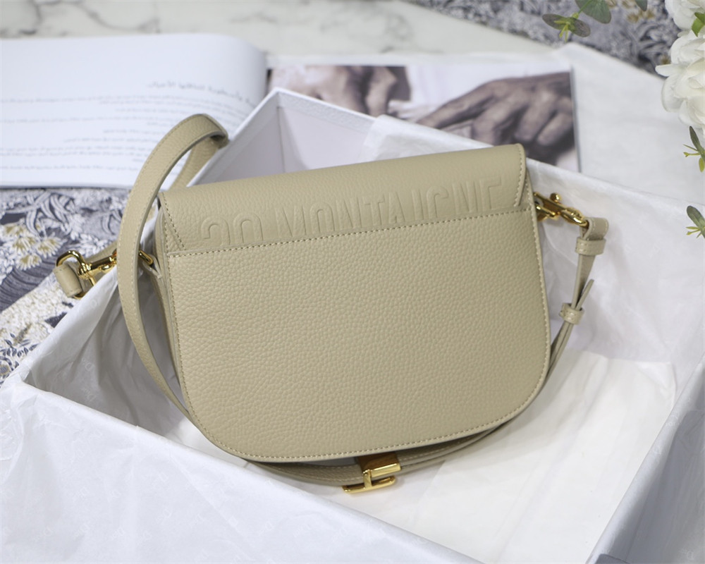 MEDIUM D*0r BOBBY BAG Apricot Grained Calfskin