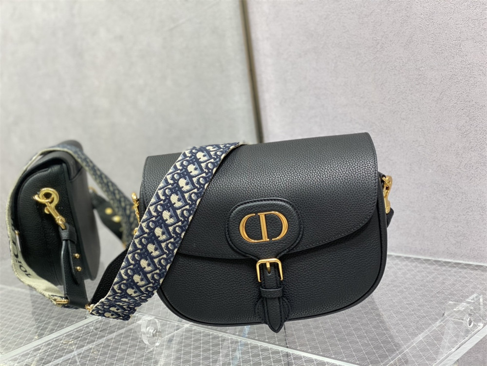 LARGE D*0r BOBBY BAG Black Grained Calfskin