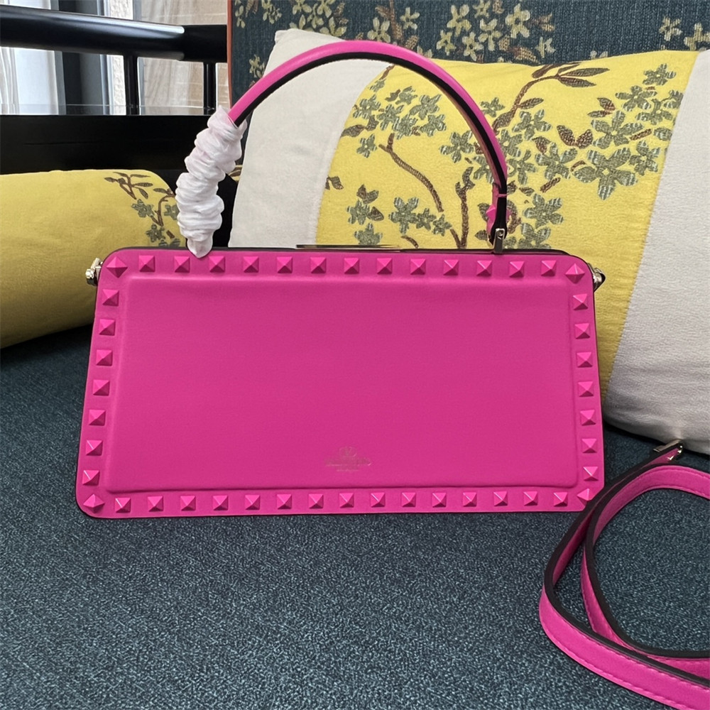 va*t*no GARAVANI ROCKSTUD23 smooth calfskin handbag
