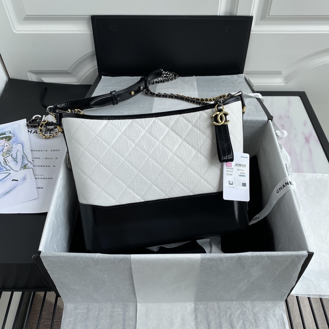 Ch*el Gabrielle MEDIUM WHITE BLACK 21 x 28 x 10cm