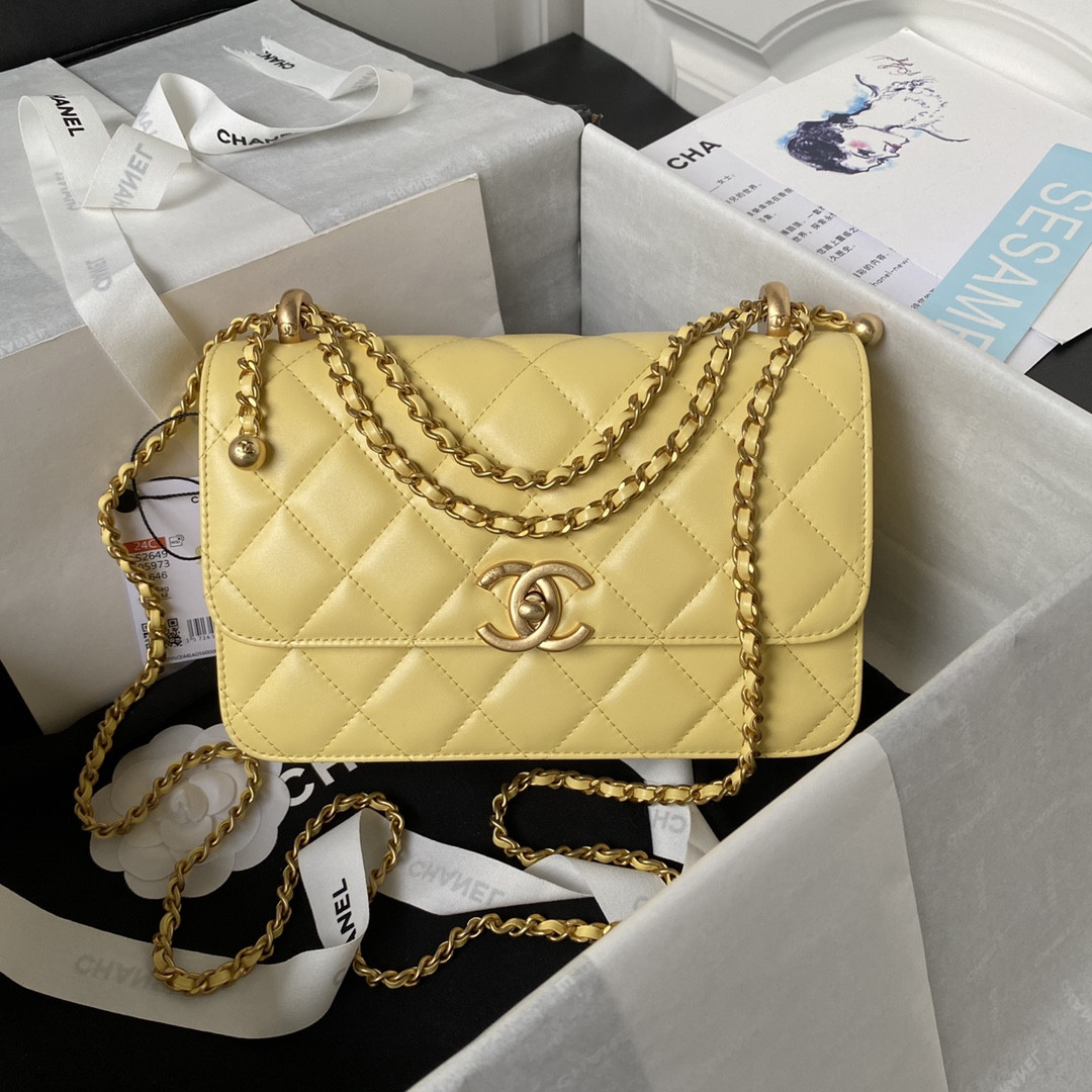 Ch*el FLAP BAG YELLOW 22×14.5×8cm