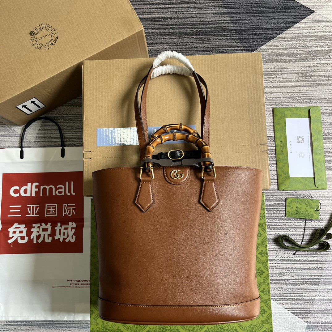 G*u*i DIANA MEDIUM TOTE BAG Cuir 31W x 27H x 15D CM