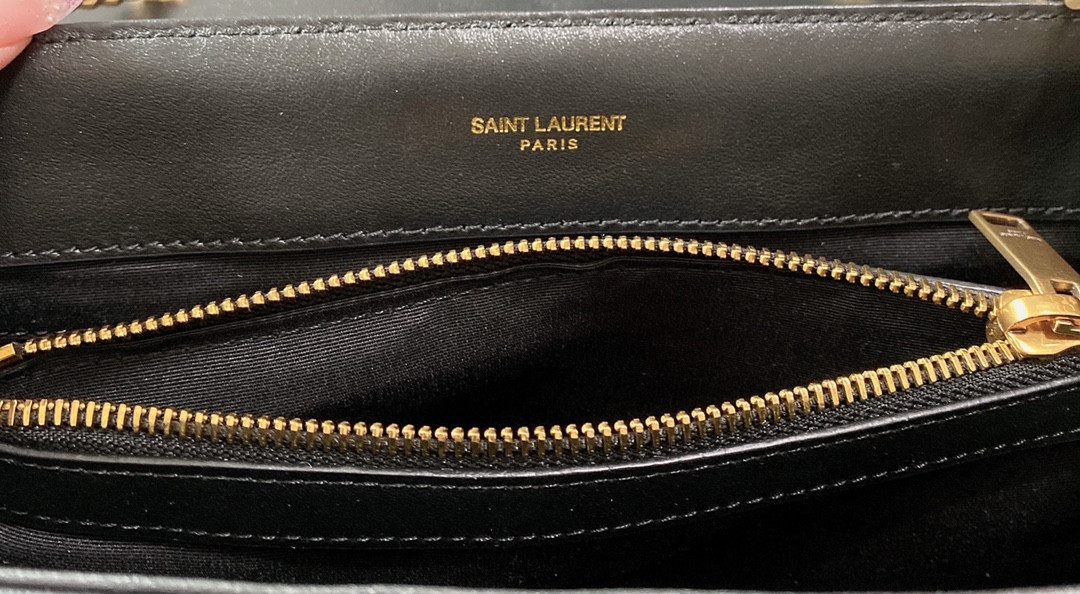 Y*L LOULOU MEDIUM IN QUILTED LEATHER BLACK 12.5 X 8.6 X 3.5 INCHES