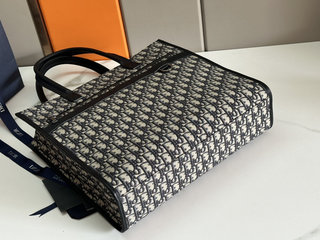D*0r Safari Tote Bag Blue D*0r Oblique Jacquard and Grained Calfskin 15.5 x 14 x 4.5 inches
