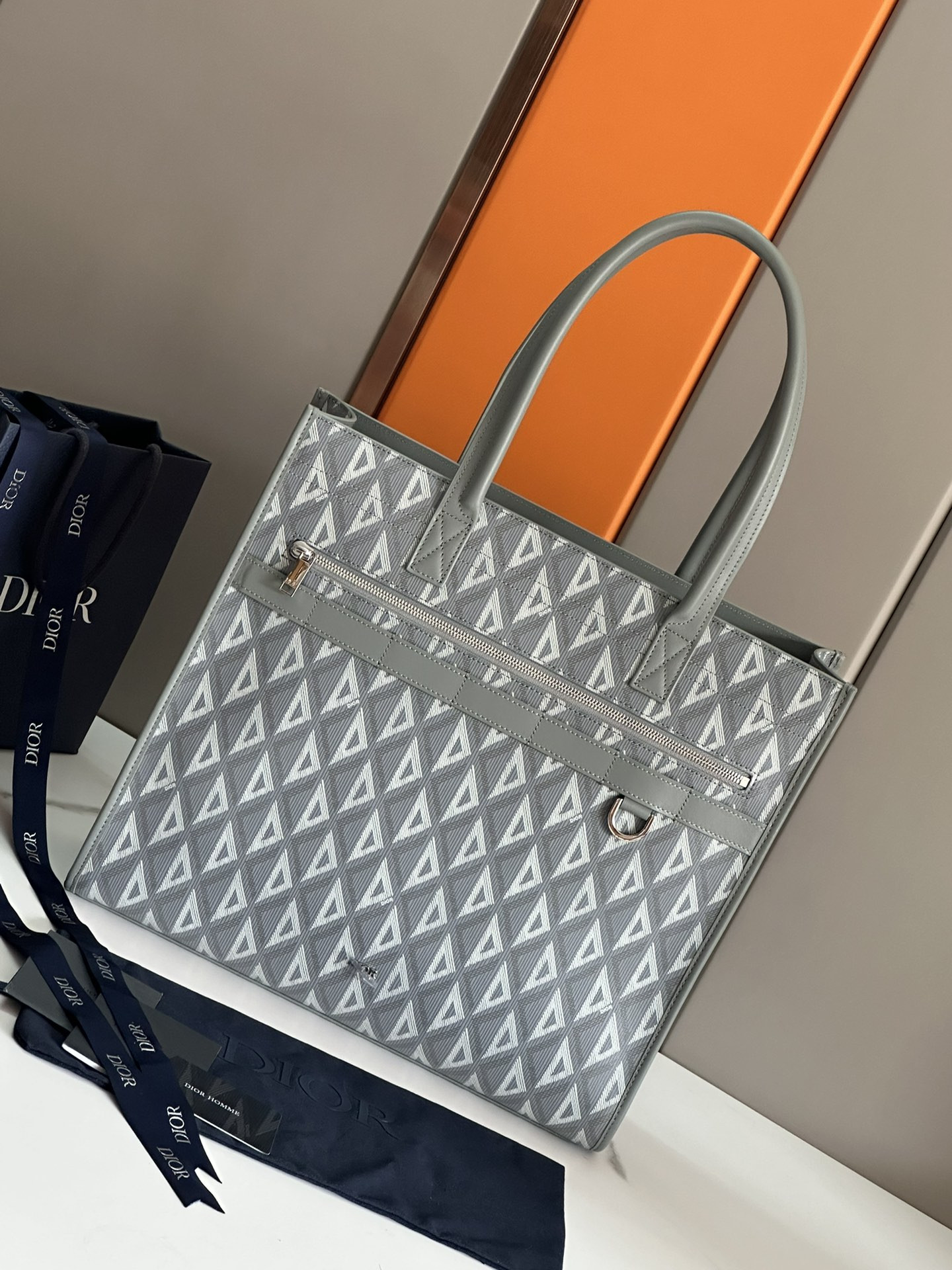 D*0r Safari Tote Bag Gray In Grained Calfskin 15.5 x 14 x 4.5 inches