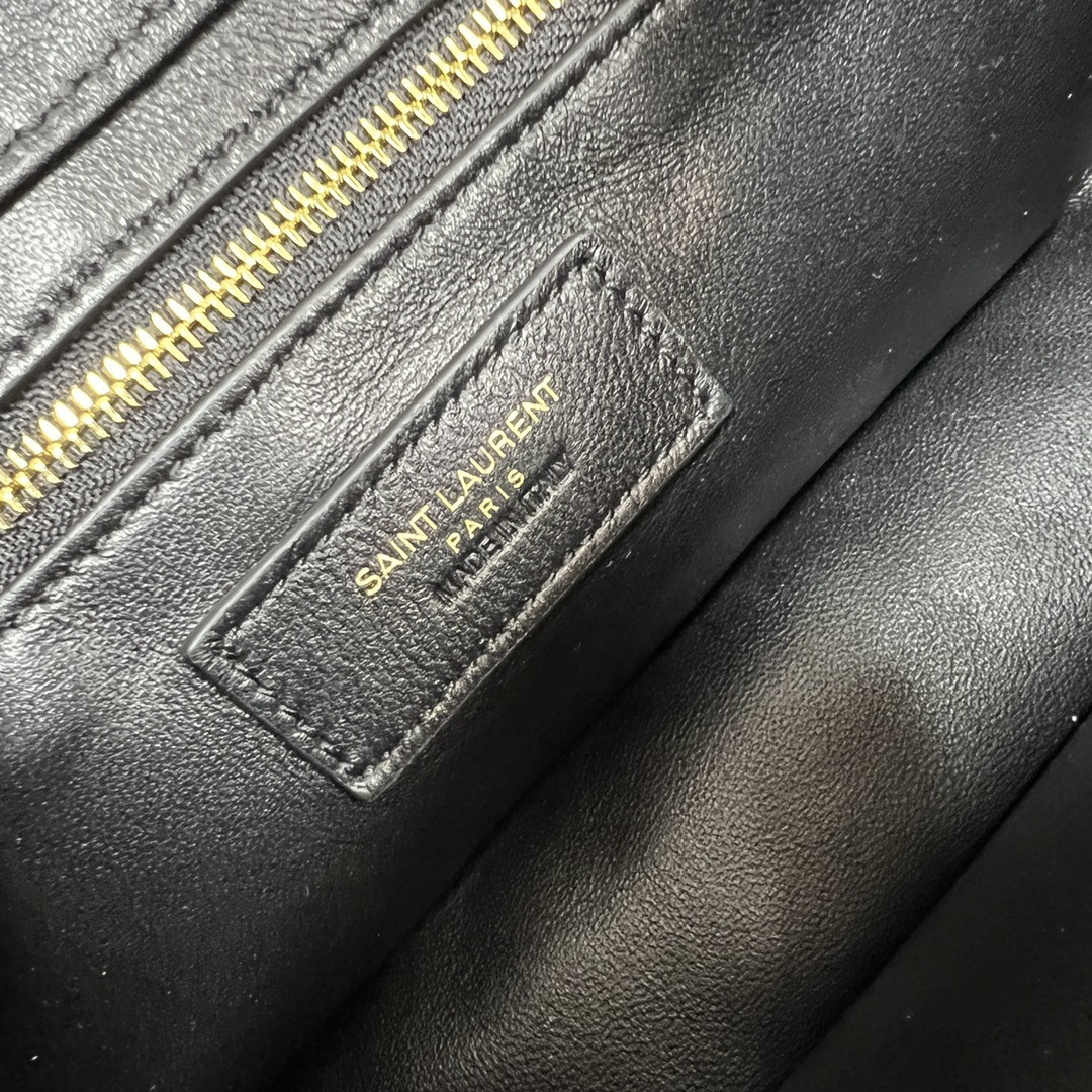 Y*L LE 5 À 7 IN SMOOTH LAMBSKIN black 9 X 6.3 X 2.5 INCHES