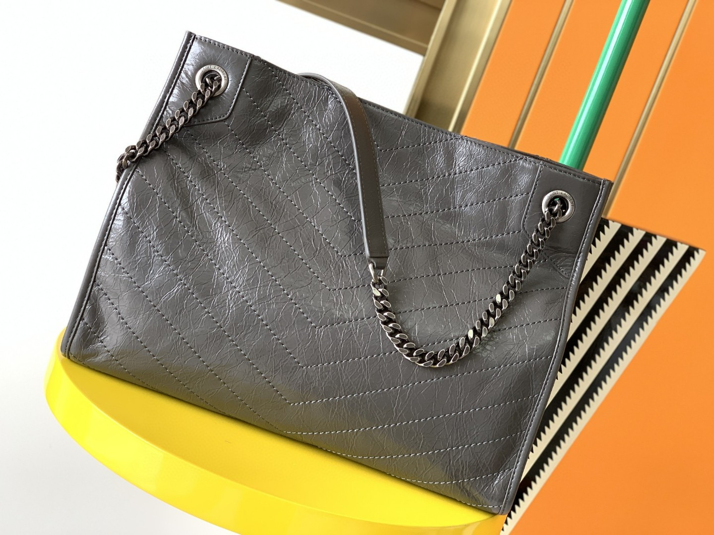 Y*L NIKI SHOPPING IN VINTAGE LEATHER GRAY 12.9 X 10.6 X 4.5 INCHES