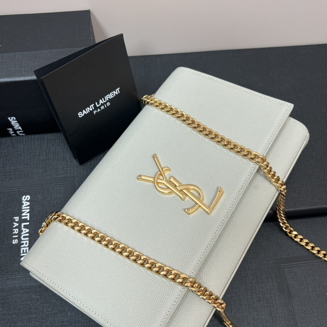 Y*L KATE MEDIUM IN GRAIN DE POUDRE EMBOSSED LEATHER WHITE GOLD 9.4 X 5.7 X 2.1 INCHES