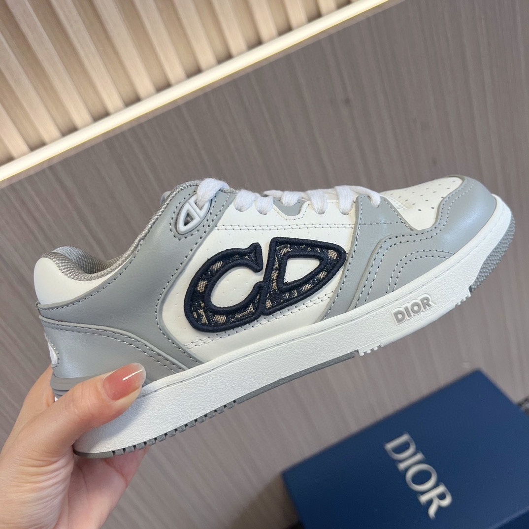 UA D*0r B57 Low-Top Sneaker Gray and White