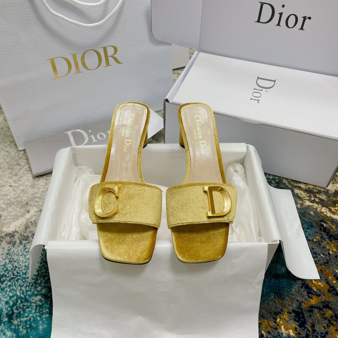 UA D*0r Or C'est D*0r Heeled Slide