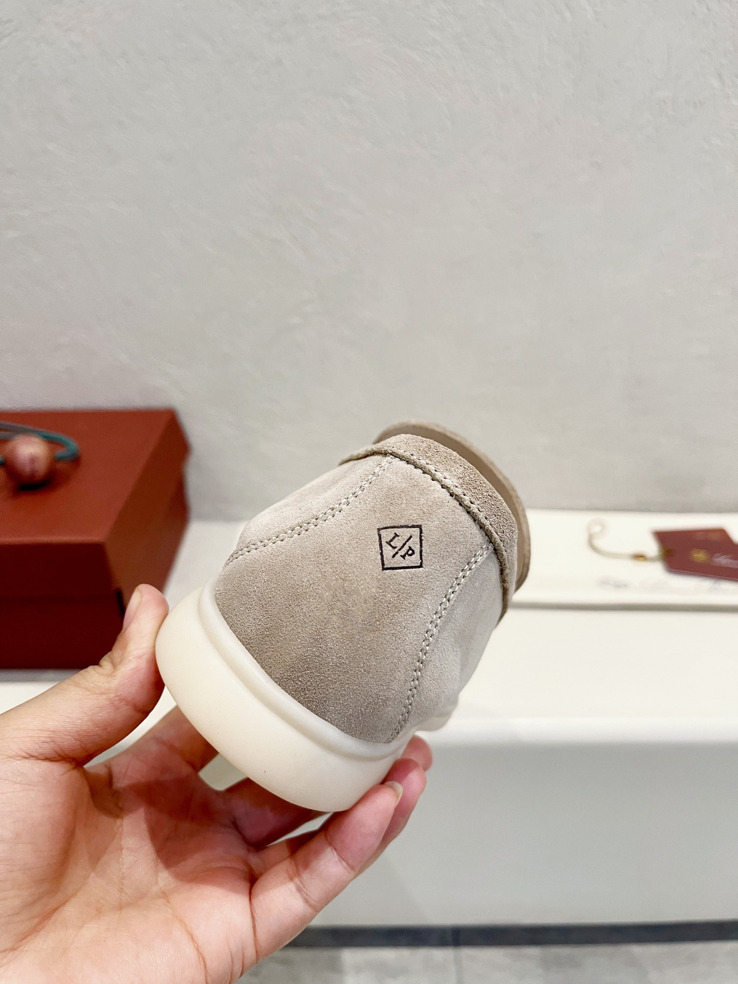 ua L**o p*ana summer walk loafers