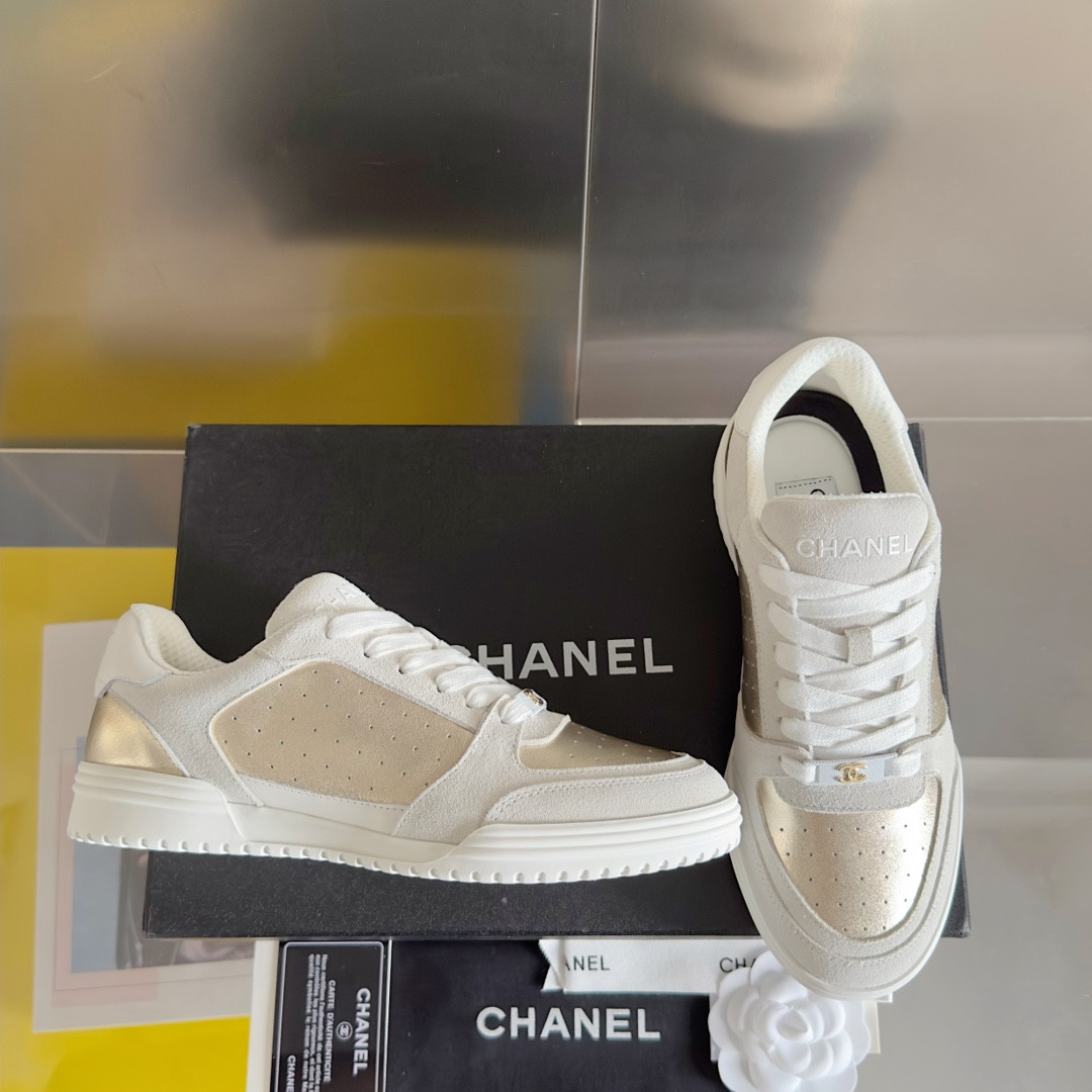 UA Ch*el SNEAKER