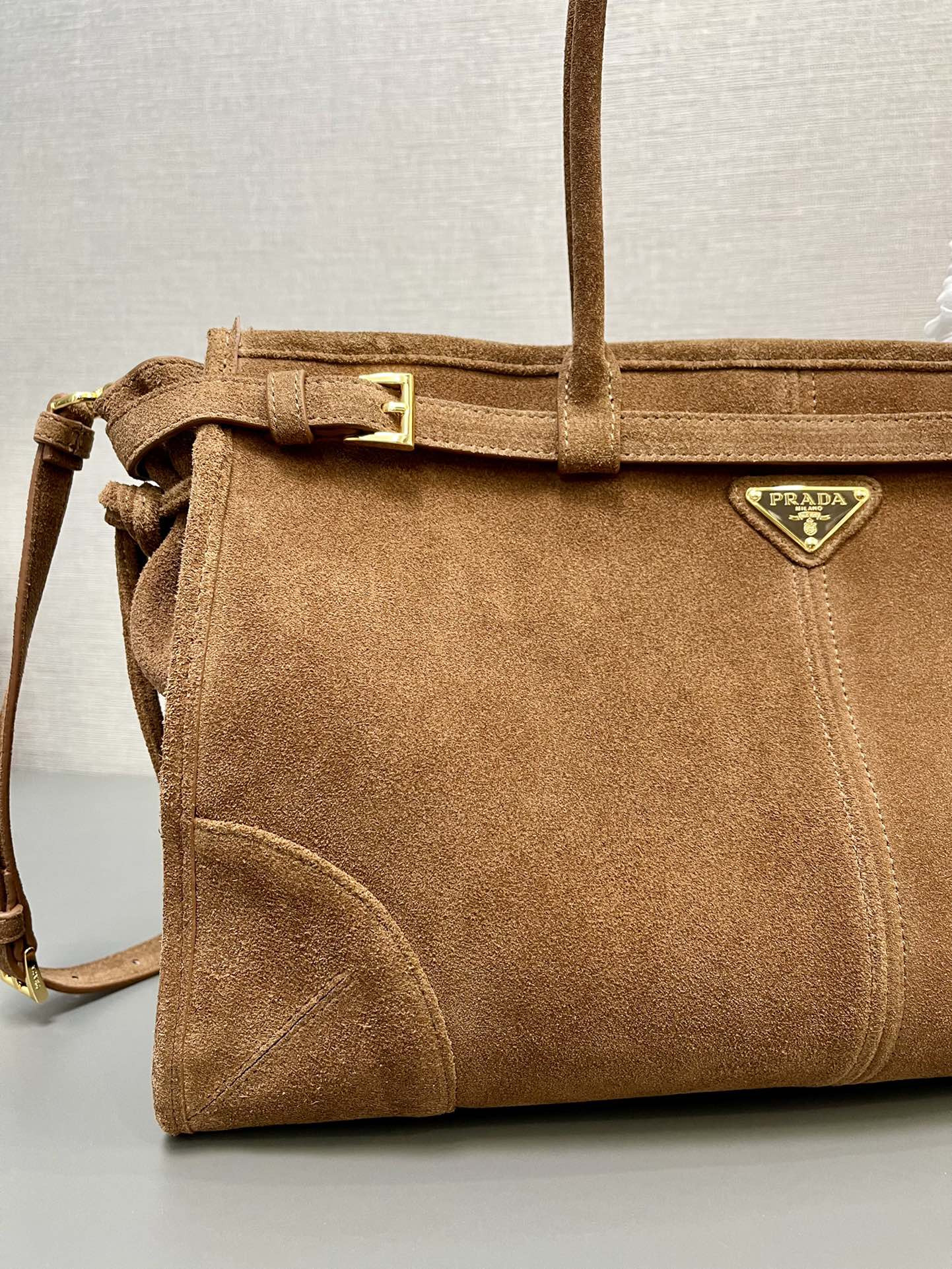 Pra*a Bonnie Large Suede Handbag 38x30x12 cm