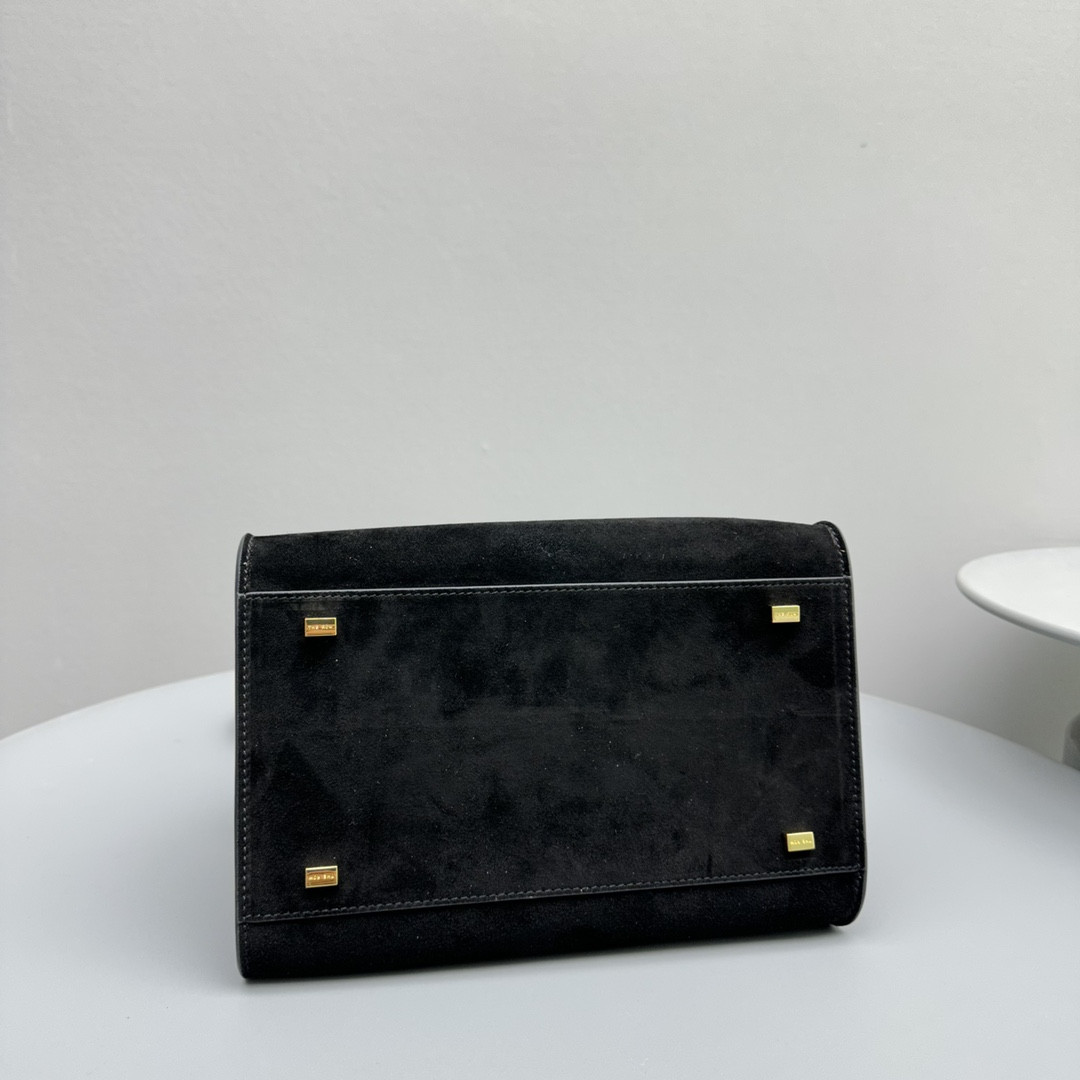 T*e R0w MARGAUX 10   26x17.5x21cm