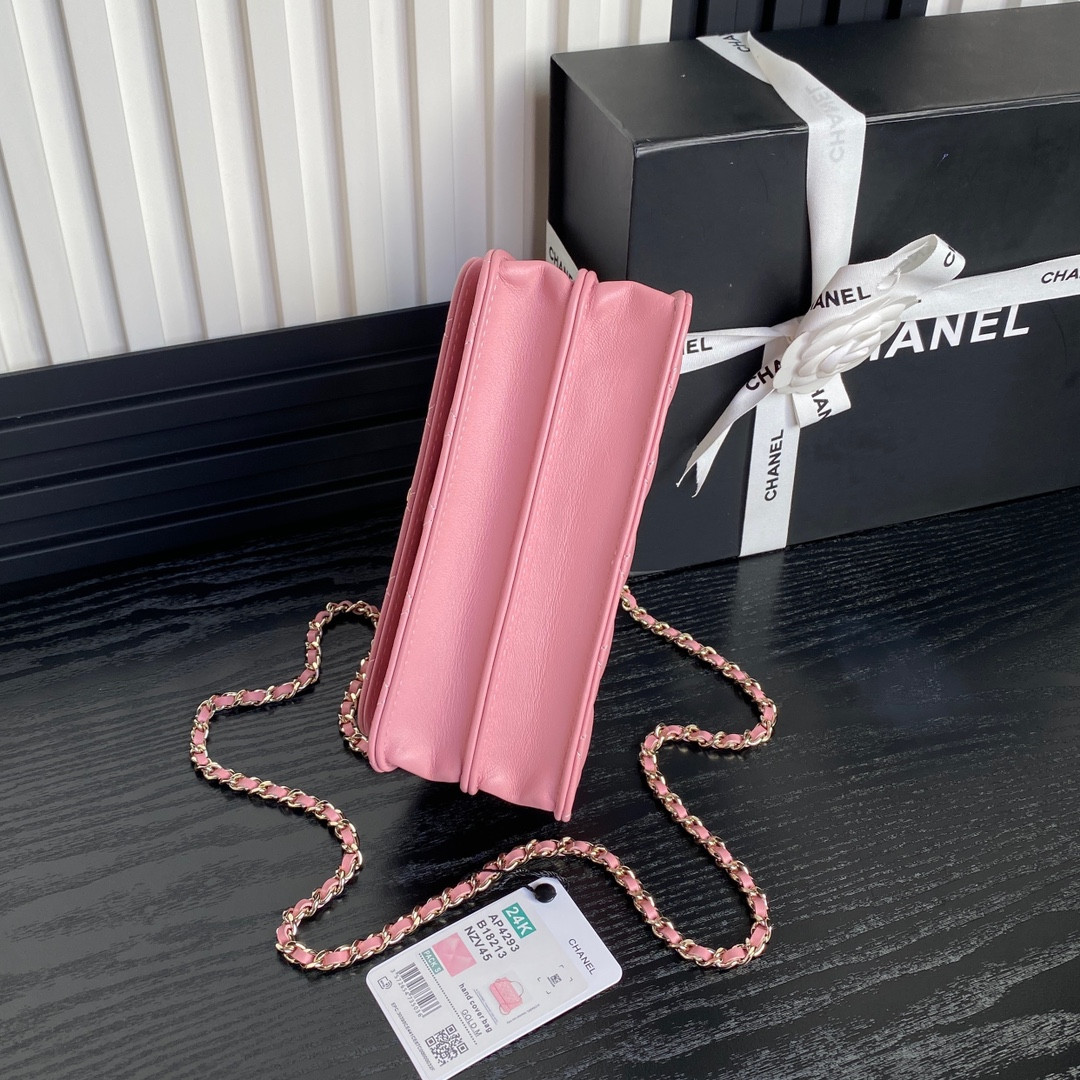 Ch*el Clutch With Chain   19cm