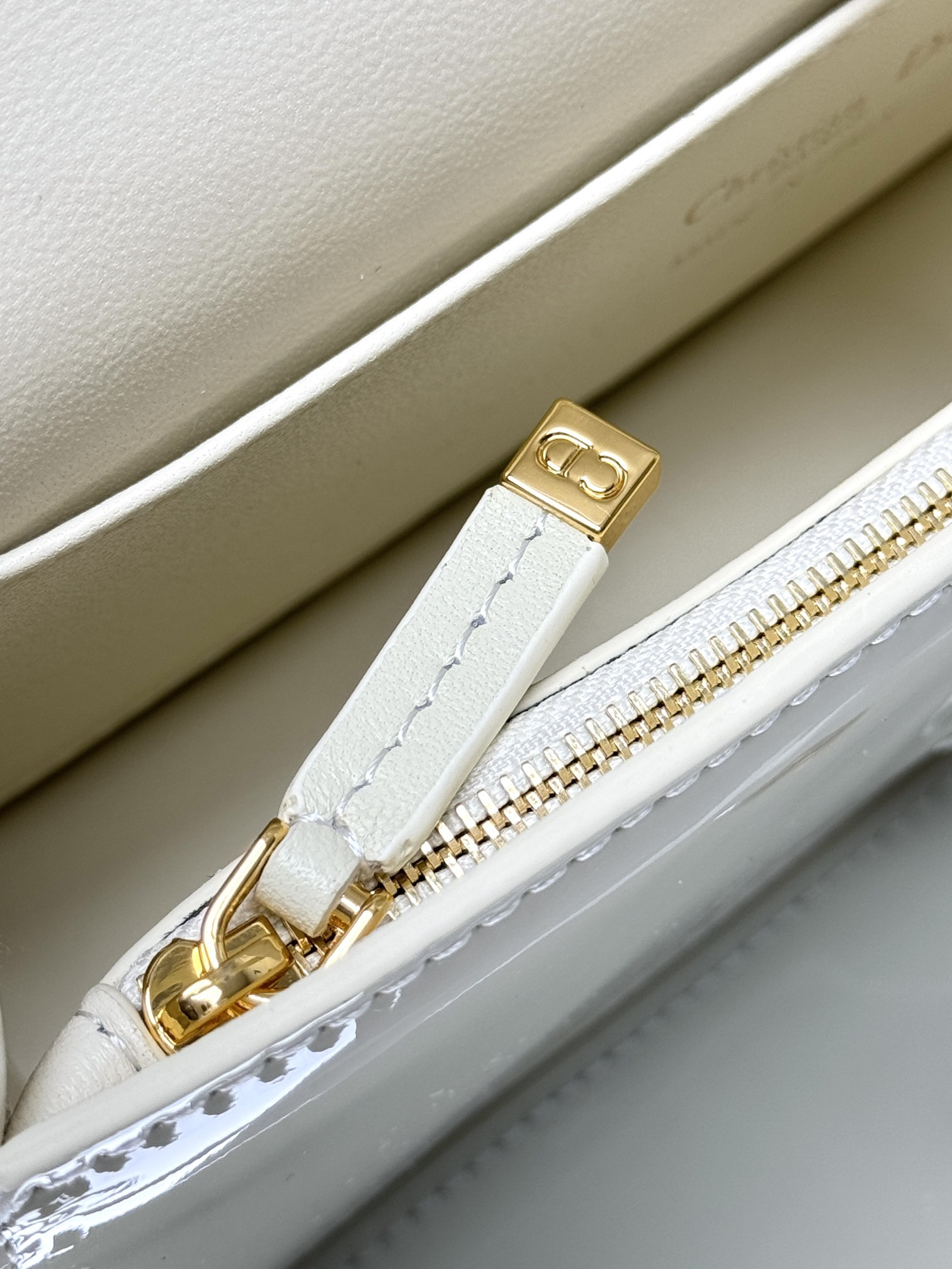 D*0r Miss D*0r flap bag 22 x 11 x 6 cm(Patent Calfskin)