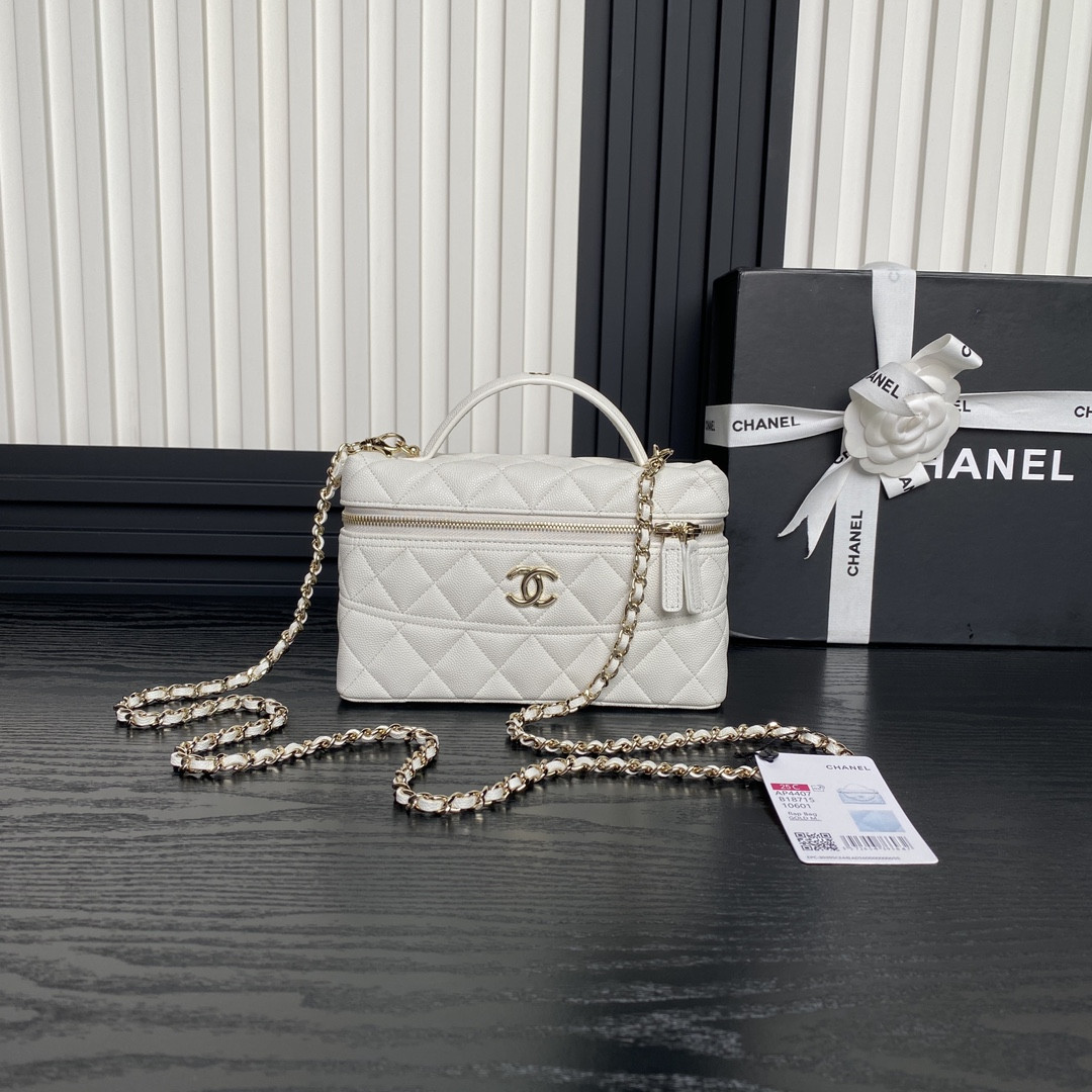 Ch*el LONG VANITY WITH CHAIN 17×19.5×5cm