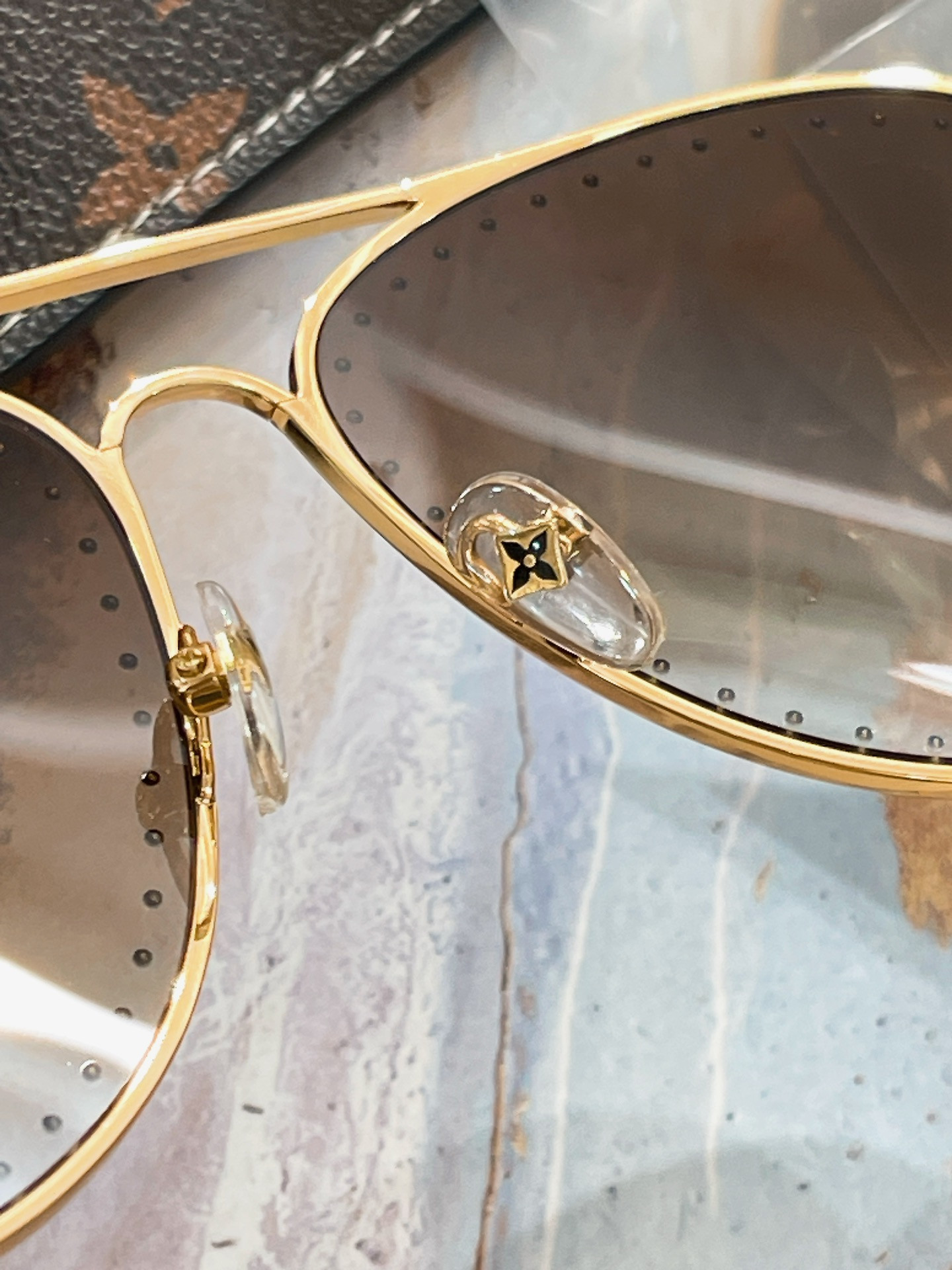 LV Glasses Z1507U