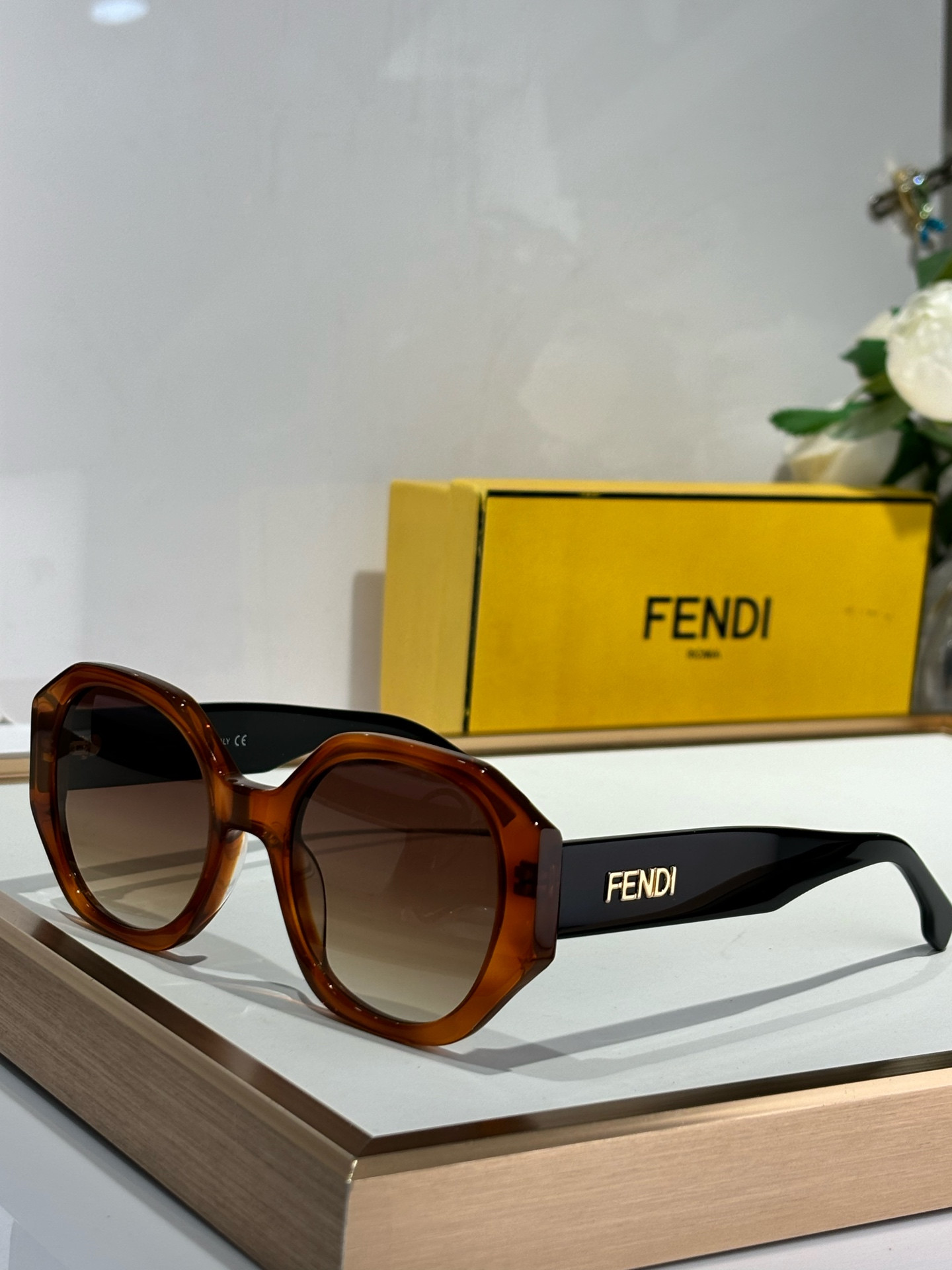 F**di glasses fe40118 52-23-142
