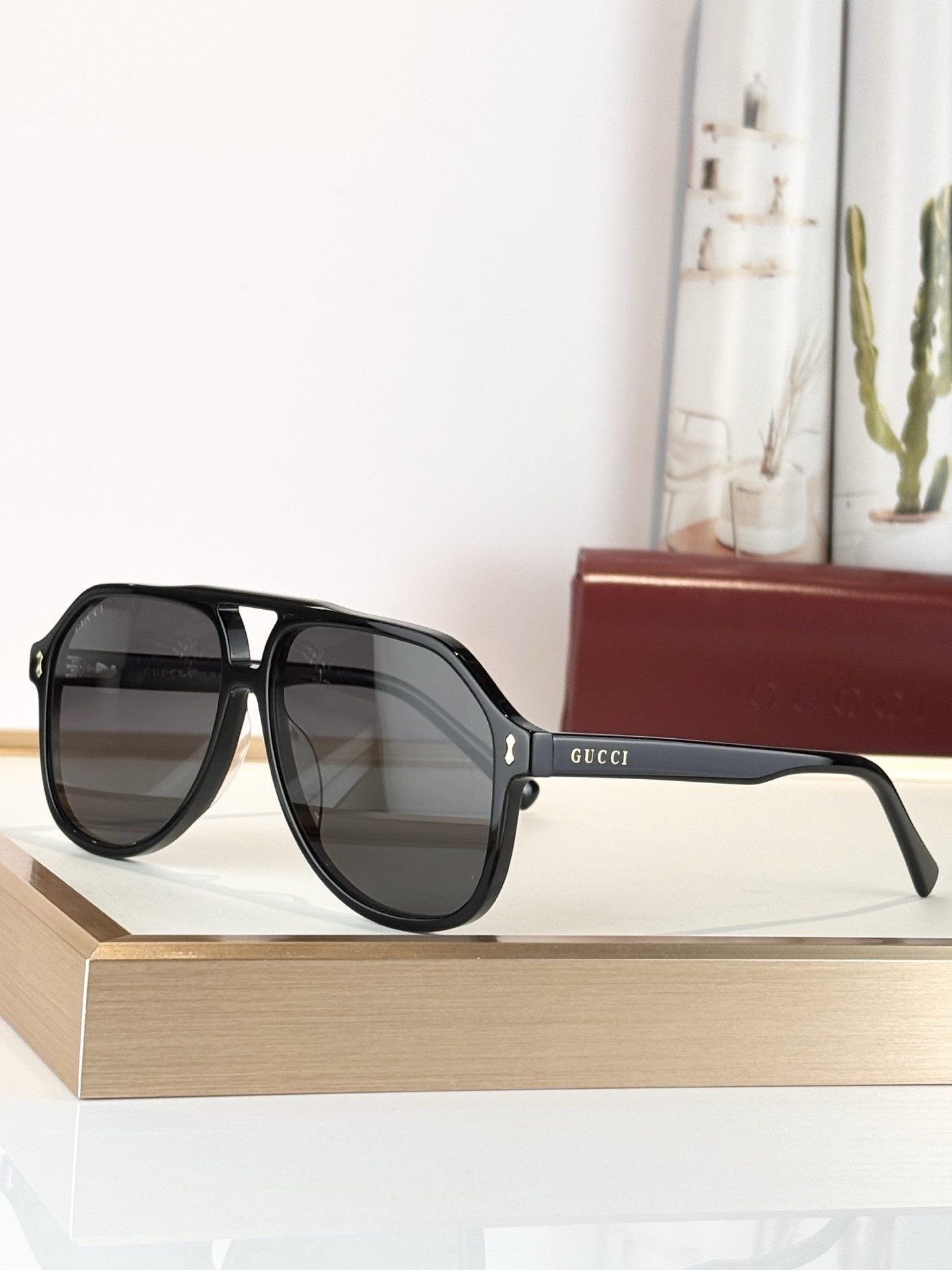 G*u*i glasses gg1042s 58-14-145