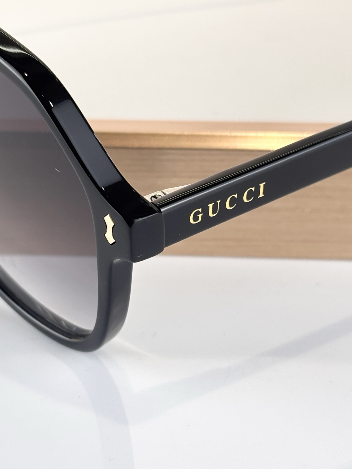 G*u*i glasses gg1042s 58-14-145