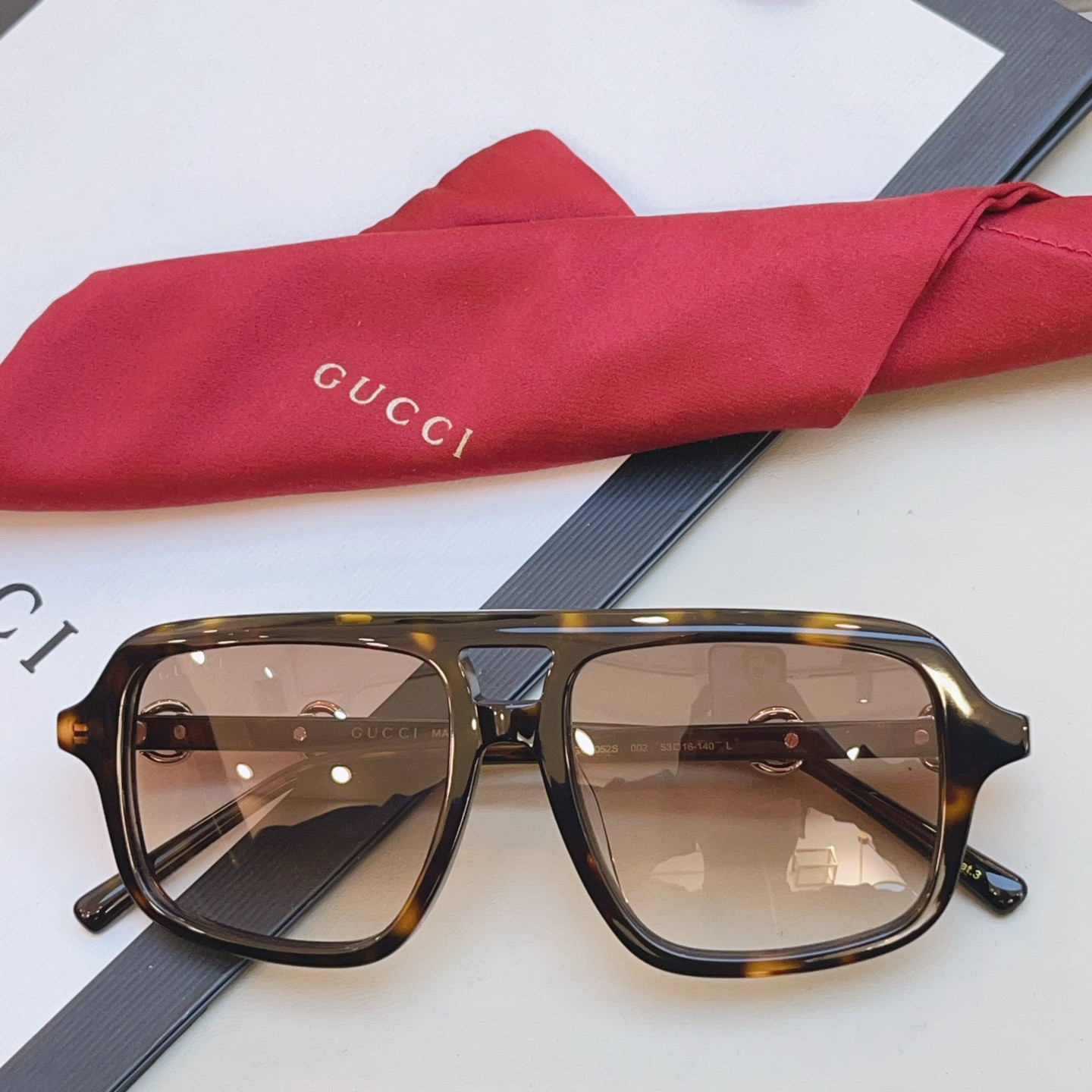 G*u*i glasses gg2052sk 53-16-140