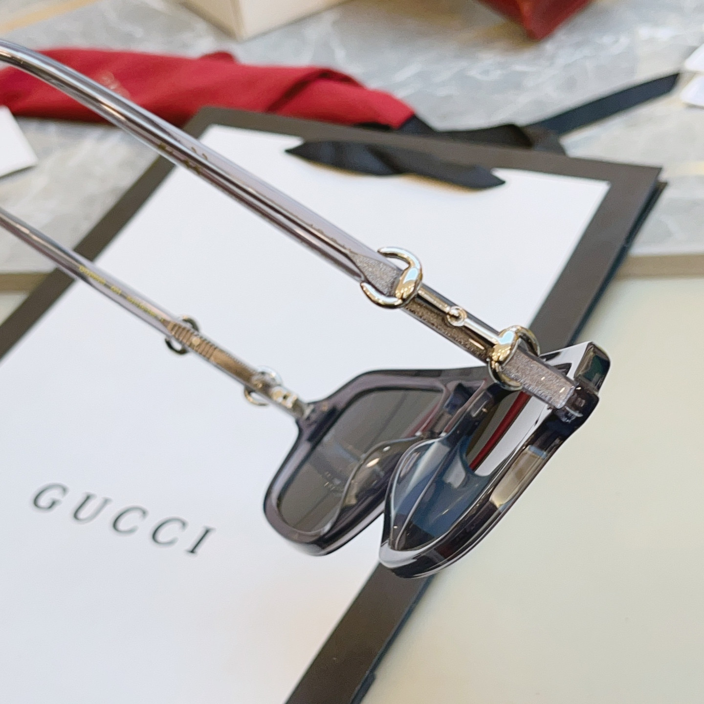 G*u*i glasses gg2052sk 53-16-140