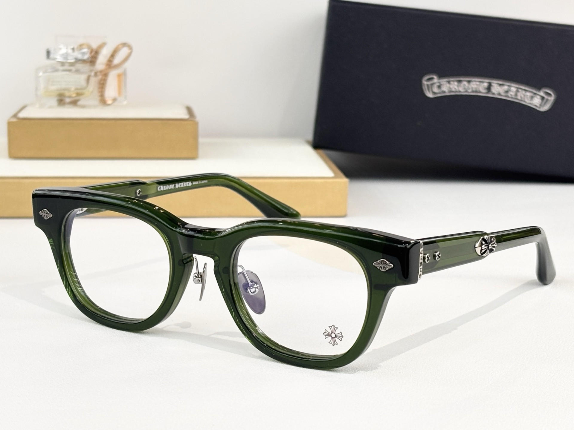 Ch**me He**ts glasses jenna tail yea 48-23-153