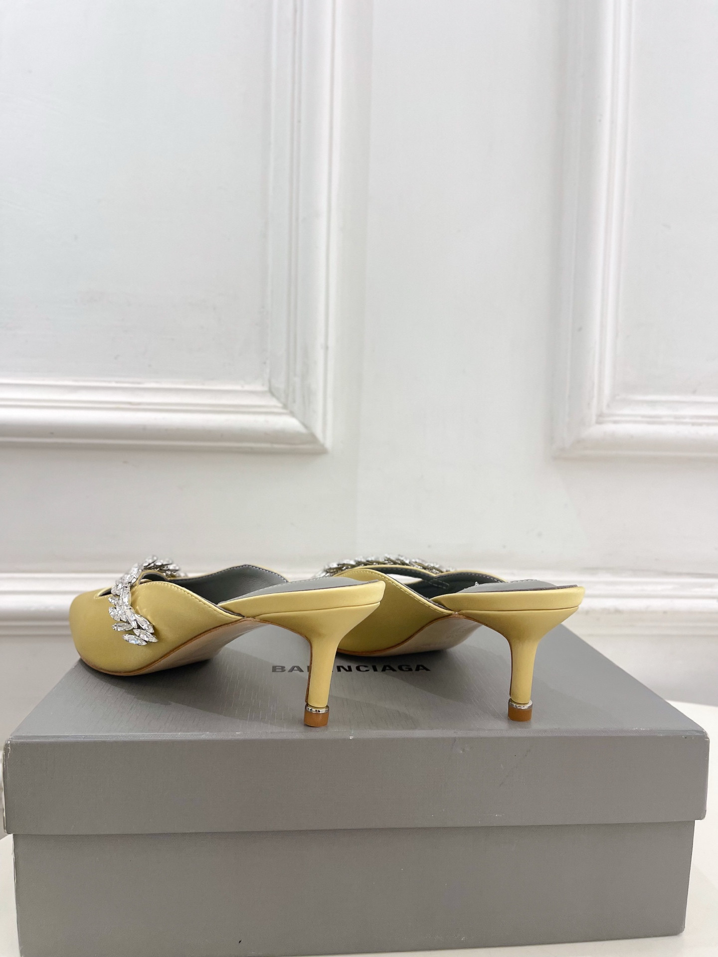 ua ba*len*cia*ga x ma*n010 B1ah*ik mule 5.5cm heel