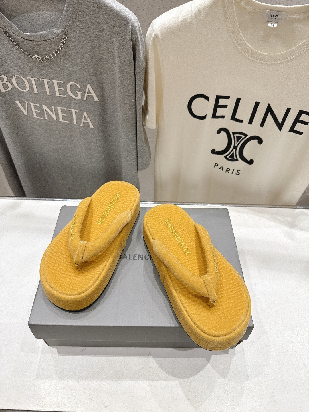 ua Ba*len*cia*ga jet lag thong slides