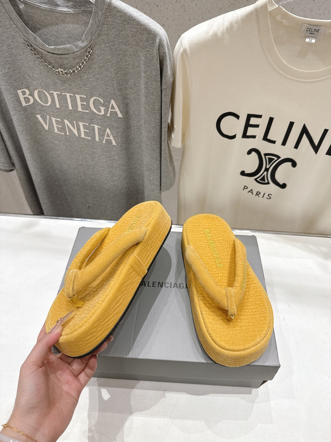 ua Ba*len*cia*ga jet lag thong slides