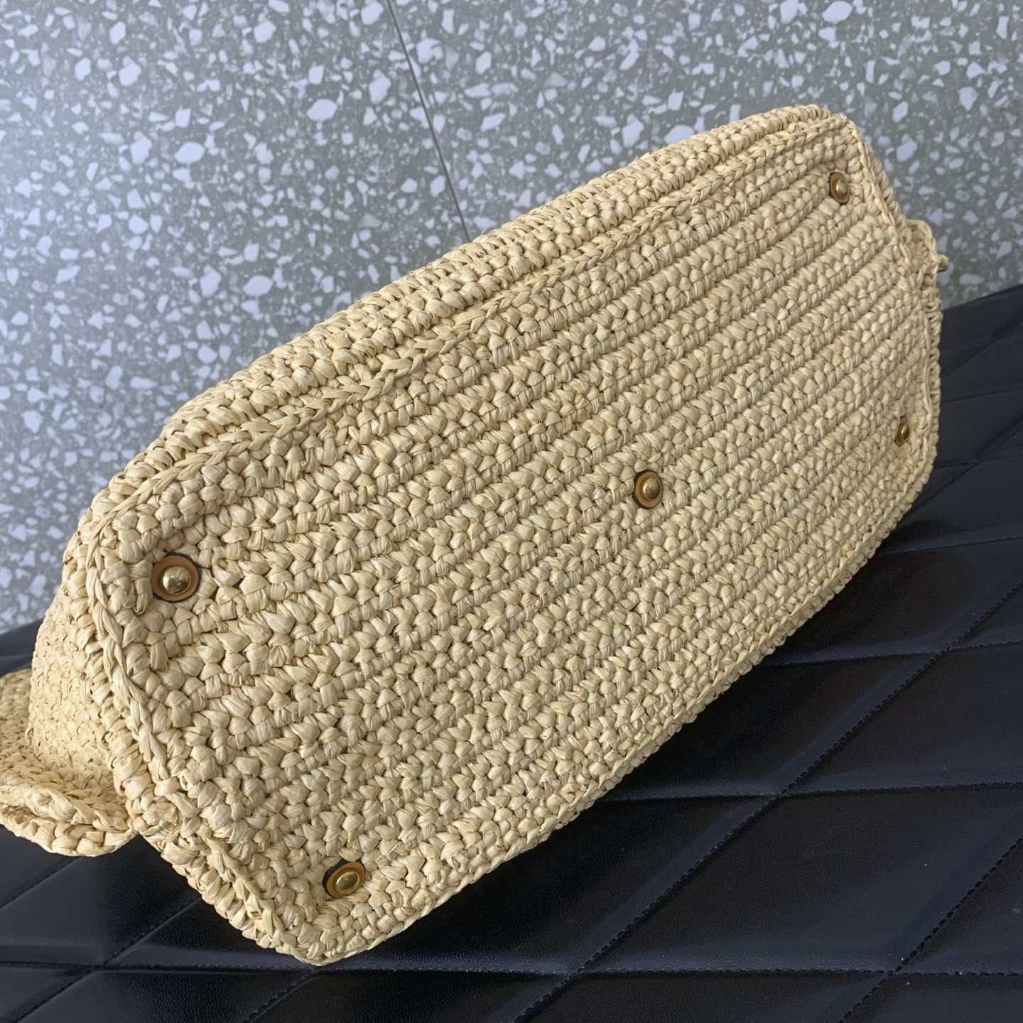 Va1e*ntin0 garavani medium raffia shopping bag 35x25x17cm