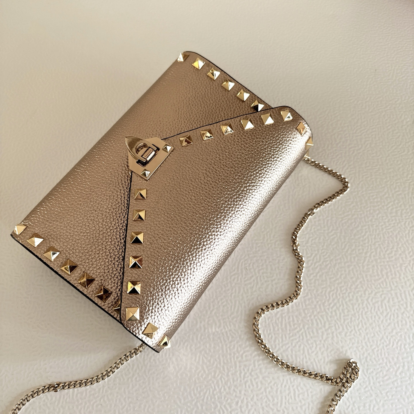 Va1e*ntin0 garavani rockstud mini shoulder bag 19.5x13x4.5cm
