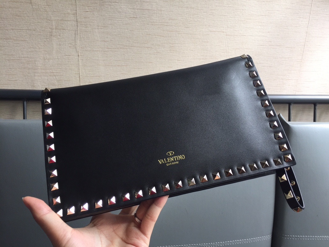 Va1e*ntin0 garavani rockstud clutch bag 28x16x5cm