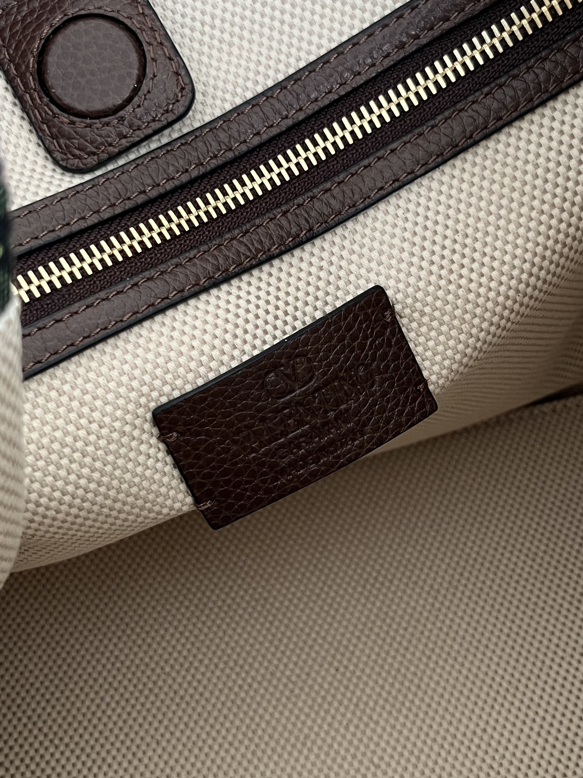 Va1e*ntin0 garavani antibes medium shopping bag 35x29x18cm