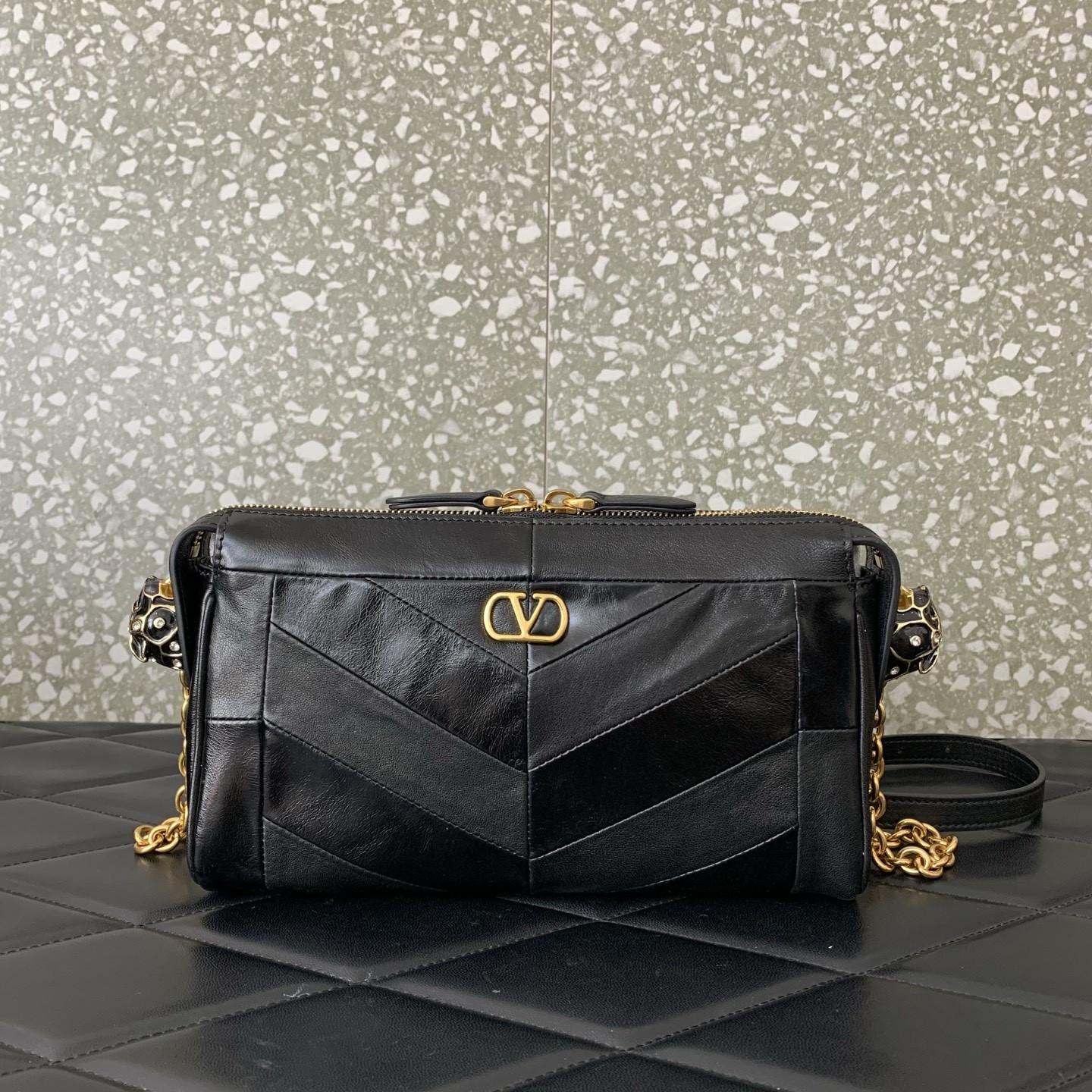 Va1e*ntin0 garavani panthea small shoulder bag 24x14x6cm